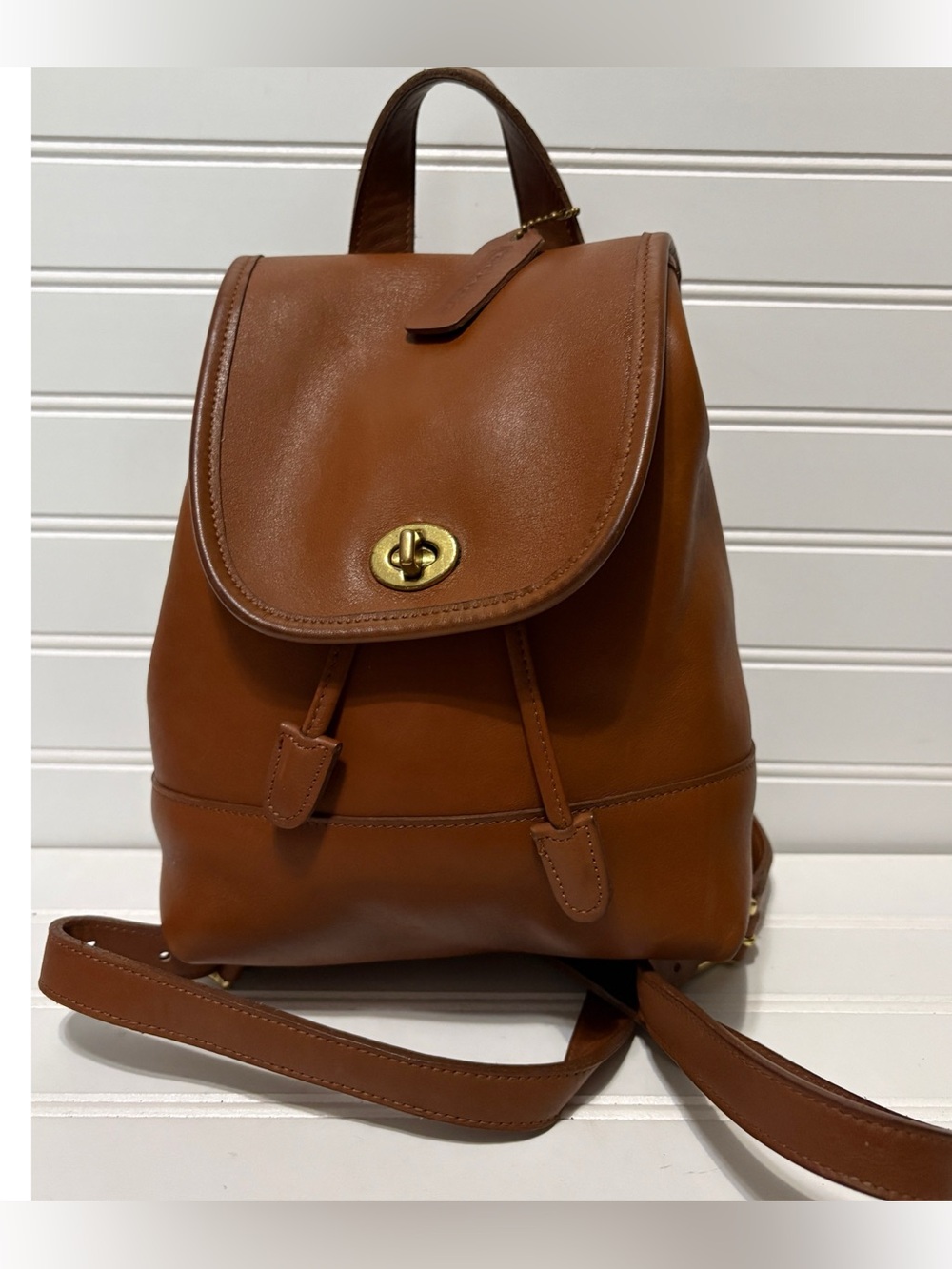 COACH Vintage Brown Leather DayPack Small Turnlock Drawstring Backpack Bag 9960